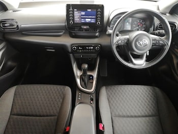 Used Toyota Yaris 2021 for sale - 75926561: Photo