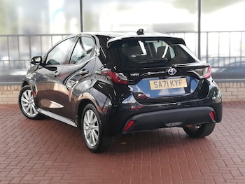 Used Toyota Yaris 2021 for sale - 75926561: Photo