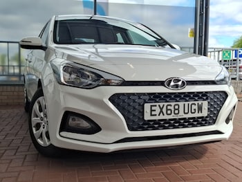 Used Hyundai i20 2018 for sale - 78546985: Photo