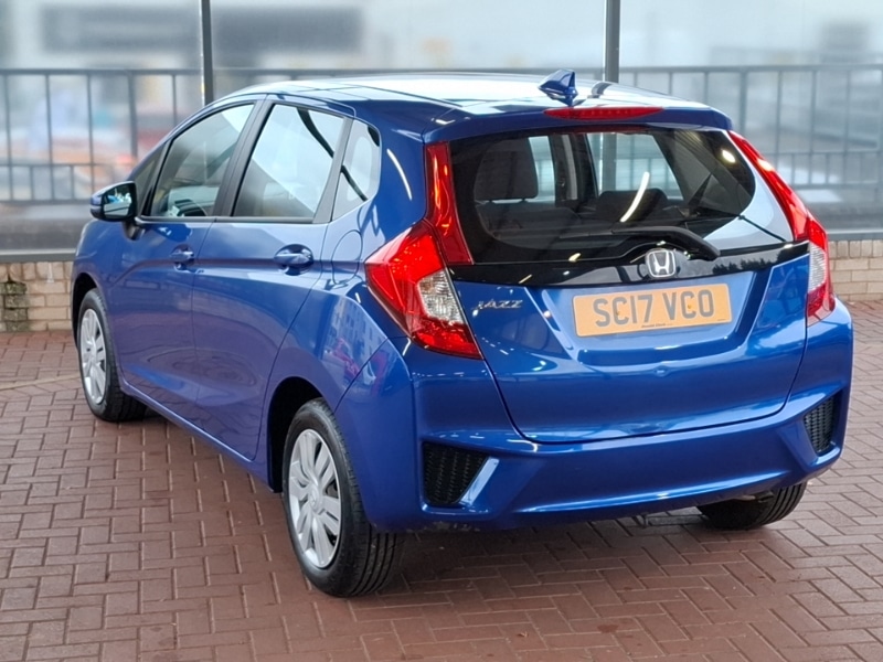 Used Honda Jazz 2017 for sale - 76456082: Photo 3