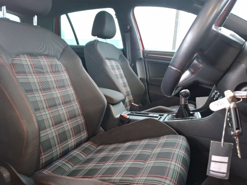 Used Volkswagen Golf 2018 for sale - 77999542: Photo 5