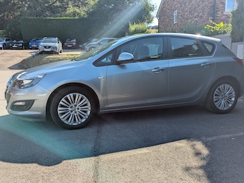Used Vauxhall Astra 2013 for sale - 79249455: Photo
