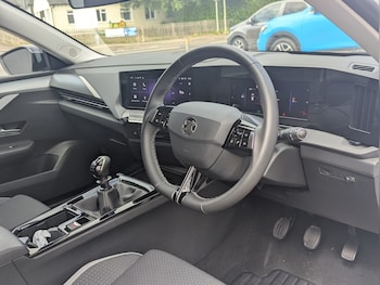 Used Vauxhall Astra 2023 for sale - 79249459: Photo