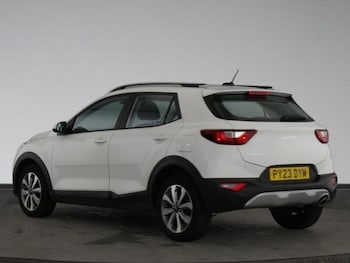 Used Kia Stonic 2023 for sale - 79289712: Photo