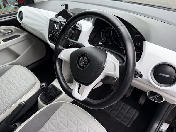 Used Volkswagen up! 2018 for sale - 76236233: Photo 25