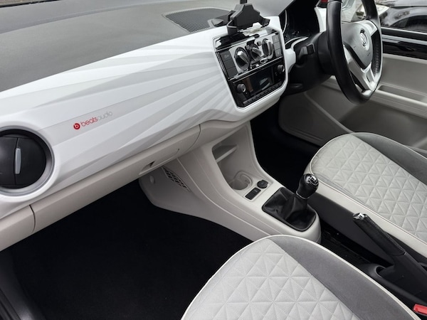 Used Volkswagen up! 2018 for sale - 76236233: Photo 26