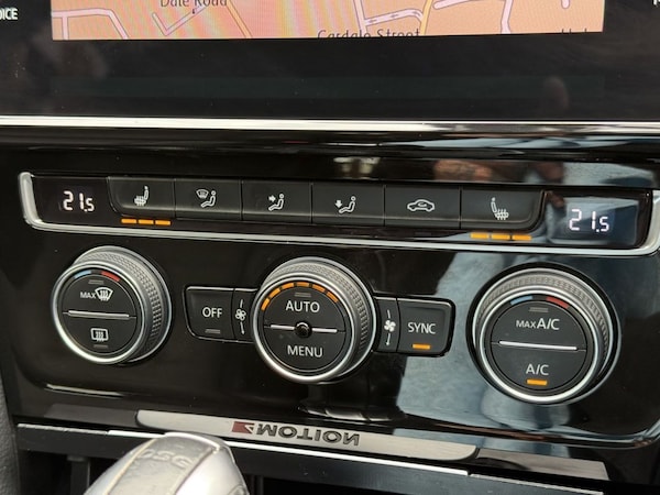 Used Volkswagen Golf 2019 for sale - 76029300: Photo 42