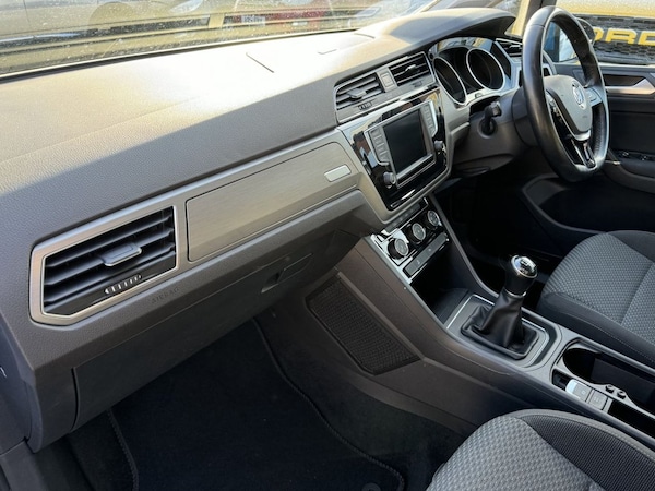 Used Volkswagen Touran 2016 for sale - 75487329: Photo 20