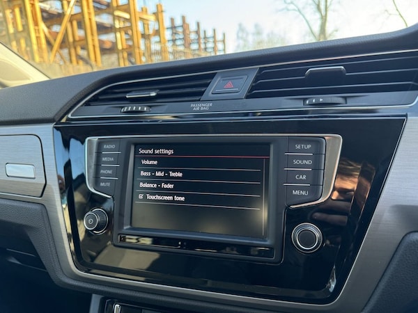 Used Volkswagen Touran 2016 for sale - 75487329: Photo 41