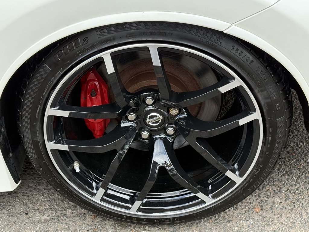 Used Nissan 370 Z 2015 for sale - 76345822: Photo 26