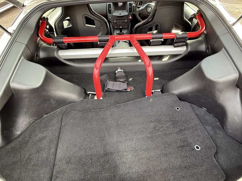 Used Nissan 370 Z 2015 for sale - 76345822: Photo 36
