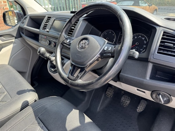 Used Volkswagen Transporter 2018 for sale - 75642179: Photo 20