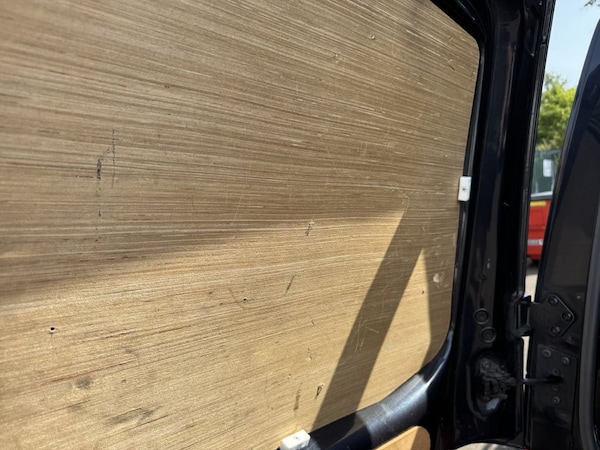 Used Volkswagen Transporter 2018 for sale - 75642179: Photo 40