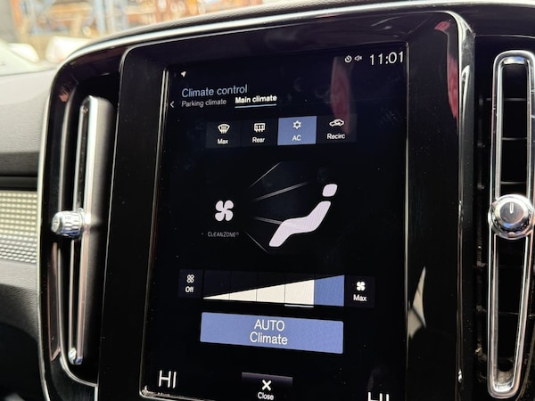 Used Volvo XC40 2019 for sale - 75642176: Photo 46