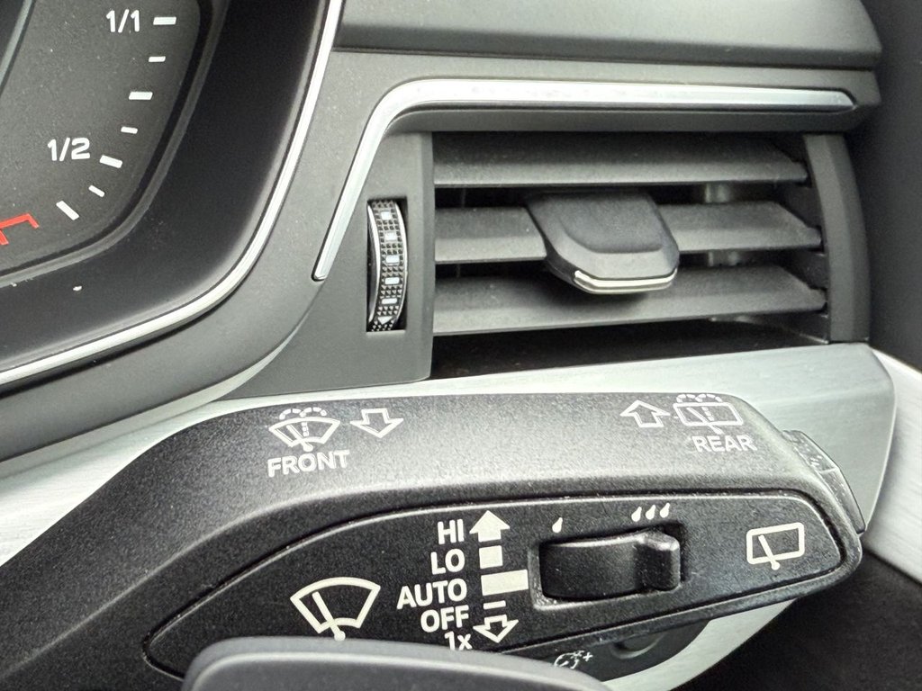 Used Audi A4 Avant 2018 for sale - 75999054: Photo 43