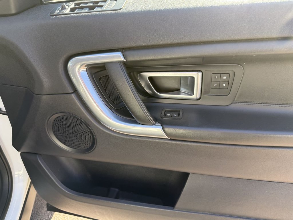 Used Land Rover Discovery Sport 2016 for sale - 76033486: Photo 31