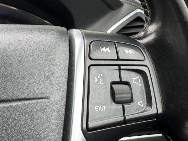 Used Volvo XC60 2015 for sale - 75727384: Photo 42