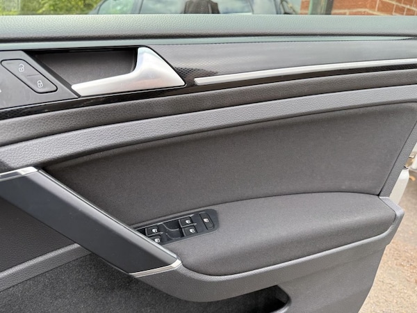 Used Volkswagen Golf 2016 for sale - 75685257: Photo 27