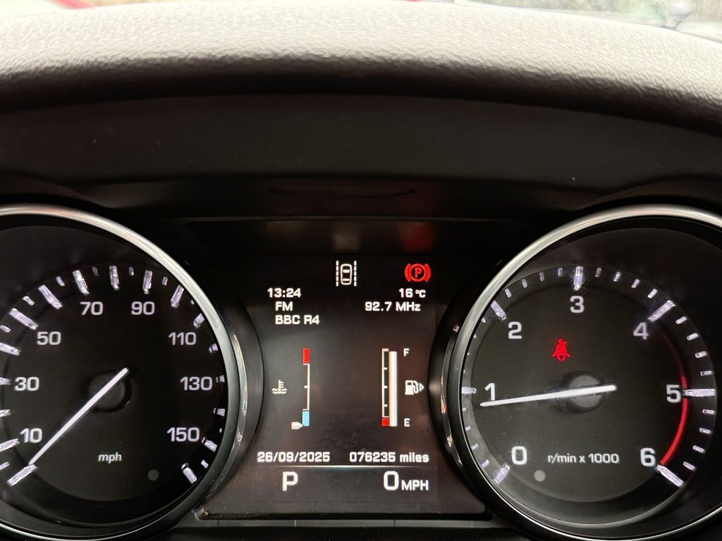 Used Land Rover Discovery Sport 2016 for sale - 76190802: Photo 31
