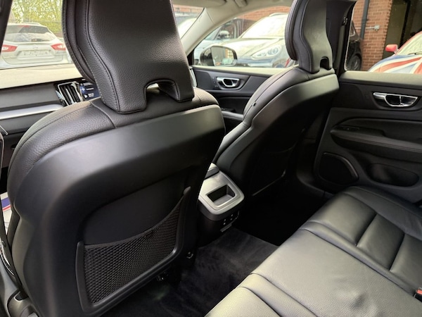 Used Volvo V60 Cross Country 2019 for sale - 76029283: Photo 33