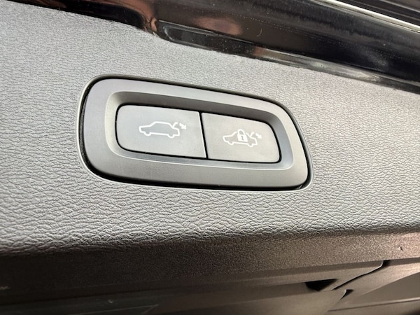 Used Volvo V60 Cross Country 2019 for sale - 76029283: Photo 39