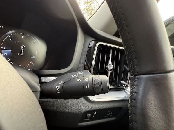 Used Volvo V60 Cross Country 2019 for sale - 76029283: Photo 44