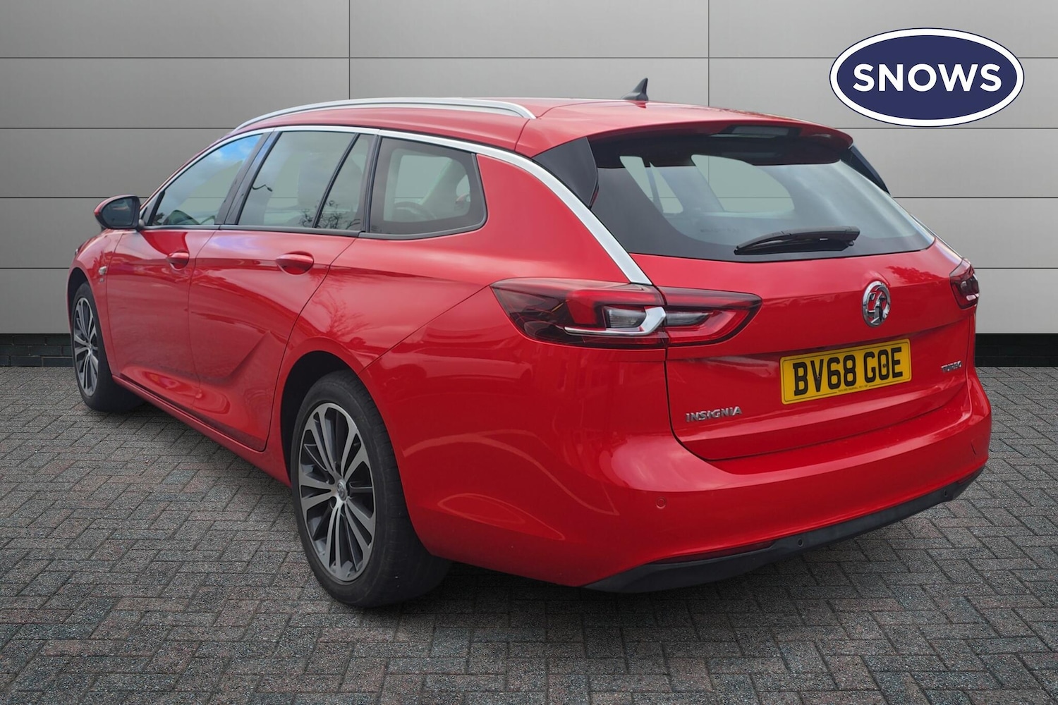 Used Vauxhall Insignia 2018 for sale - 76673630: Photo 2