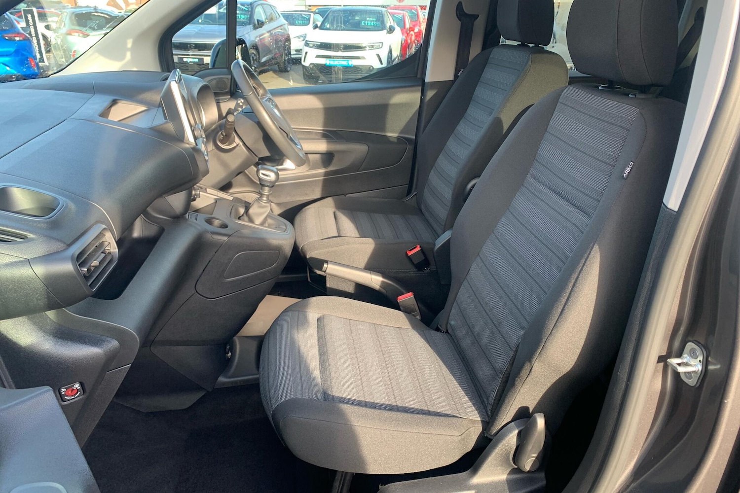 Used Vauxhall Combo Life 2022 for sale - 76673981: Photo 13