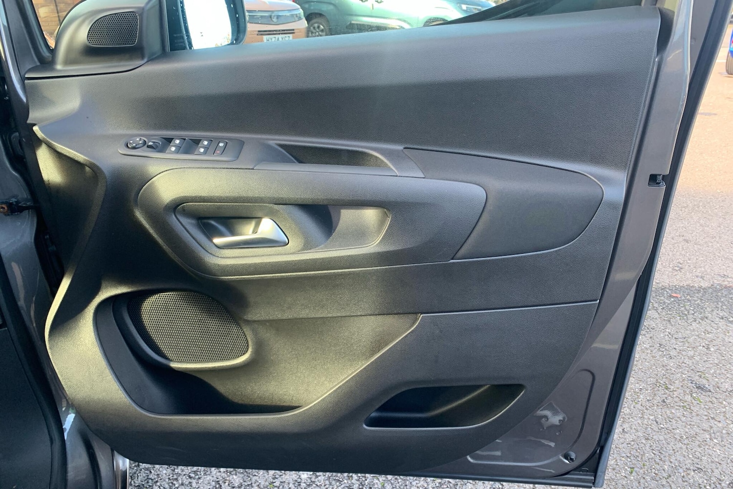 Used Vauxhall Combo Life 2022 for sale - 76673981: Photo 16