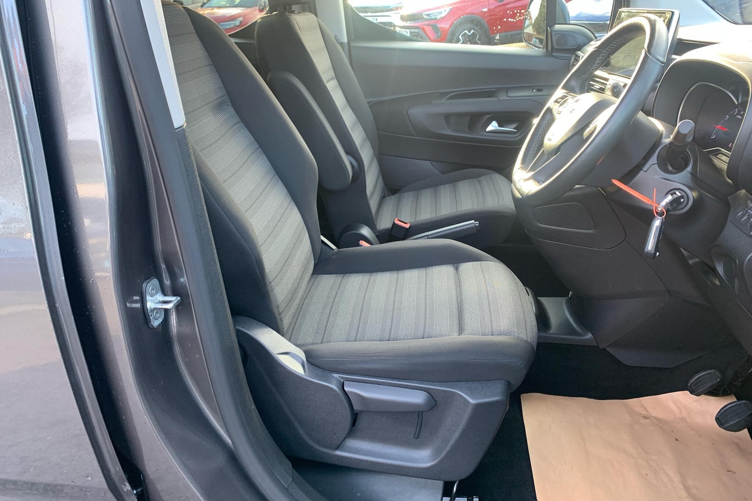 Used Vauxhall Combo Life 2022 for sale - 76673981: Photo 18