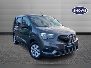 2022 (72) - 1.5 Turbo D SE 5dr