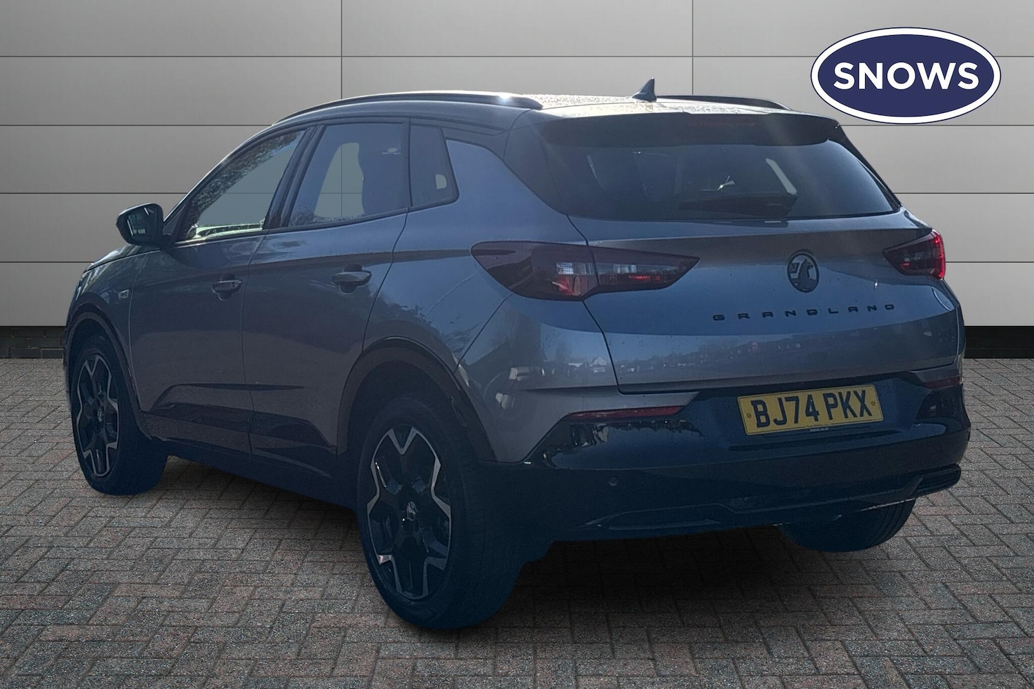 Used Vauxhall Grandland 2024 for sale - 76677045: Photo 2