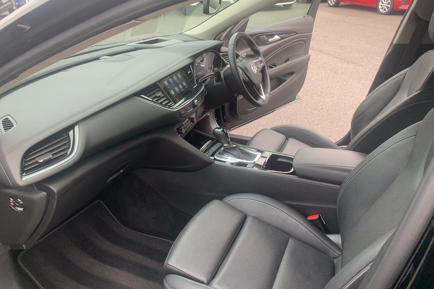 Used Vauxhall Insignia 2018 for sale - 76673702: Photo 12