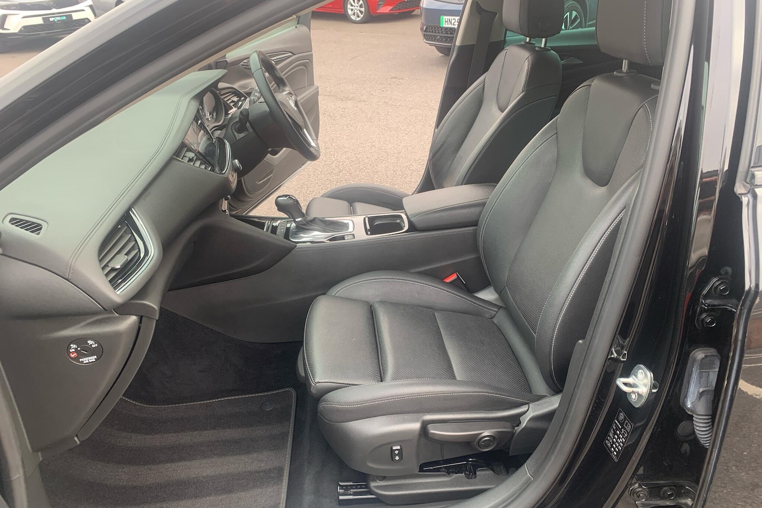 Used Vauxhall Insignia 2018 for sale - 76673702: Photo 13