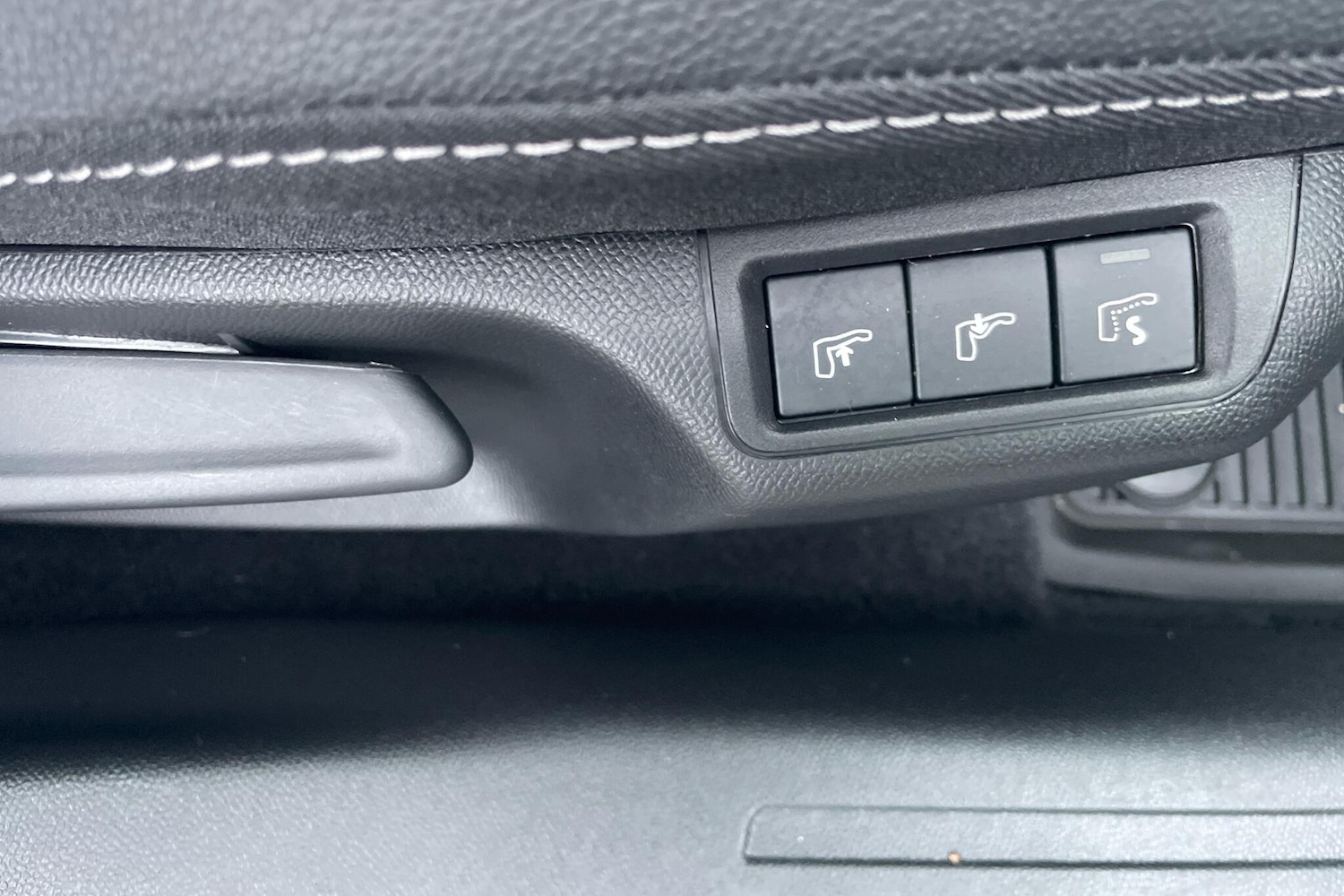 Used Vauxhall Mokka 2024 for sale - 77034505: Photo 24