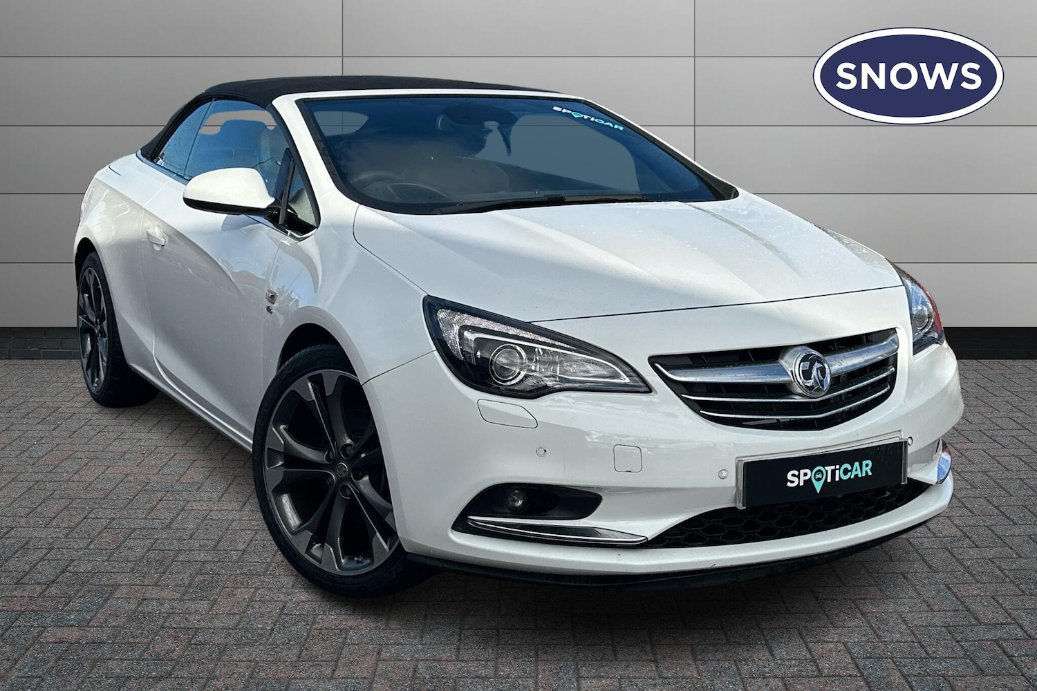 Used Vauxhall Cascada 2017 for sale - 76673462: Photo 1
