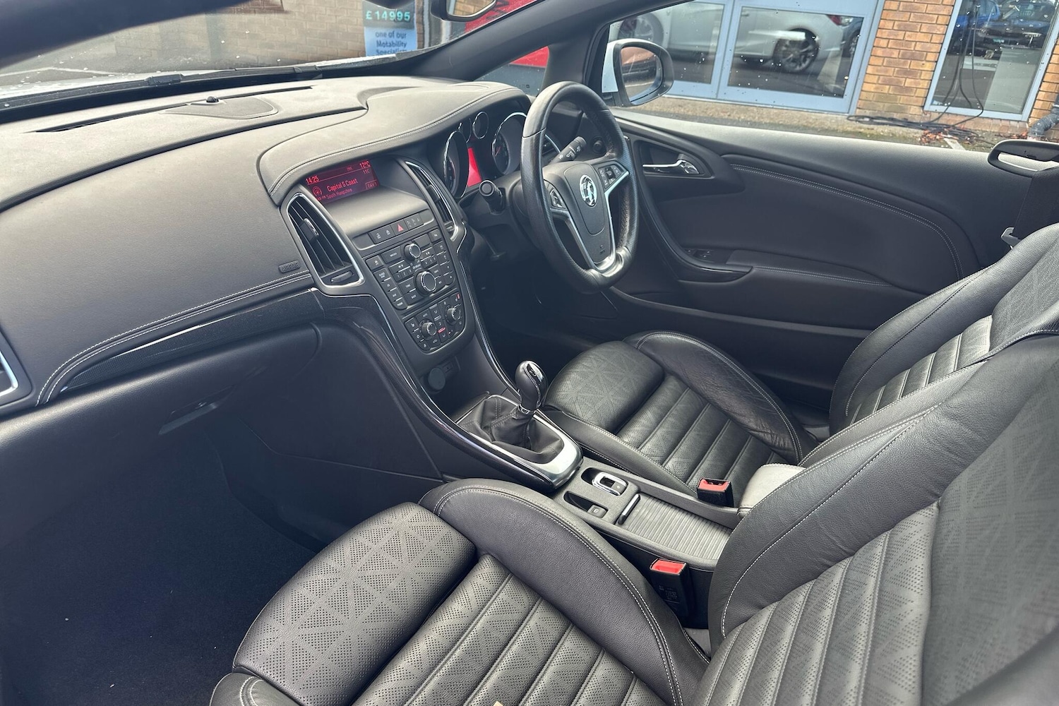 Used Vauxhall Cascada 2017 for sale - 76673462: Photo 12