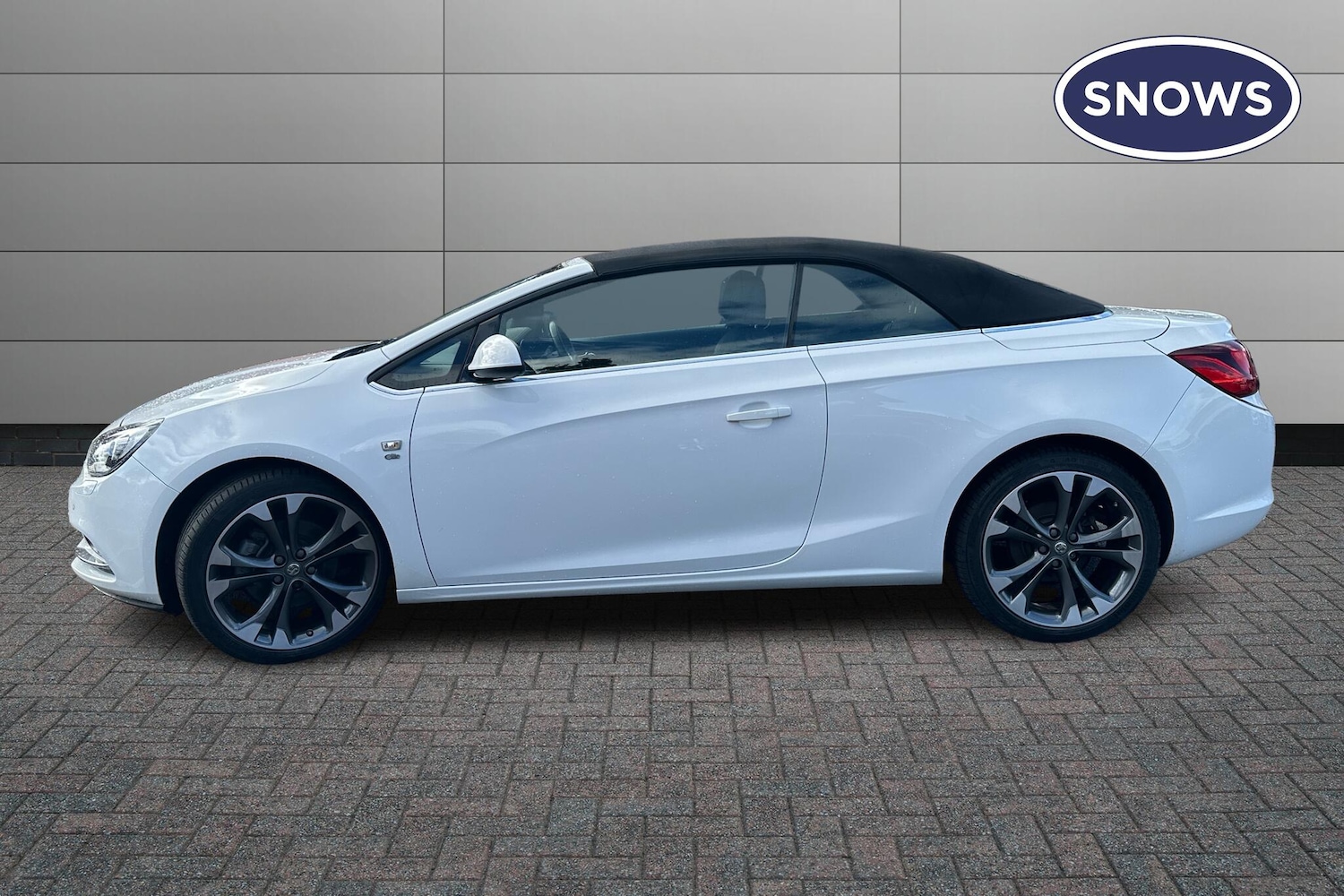 Used Vauxhall Cascada 2017 for sale - 76673462: Photo 6