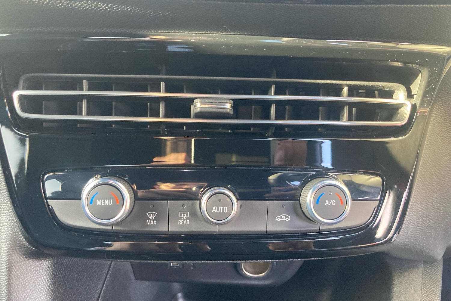 Used Vauxhall Mokka 2022 for sale - 77837170: Photo 25