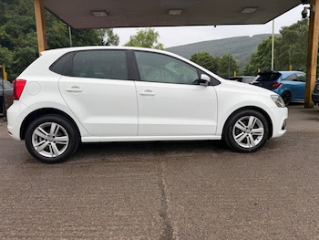 Used Volkswagen Polo 2016 for sale - 78941917: Photo
