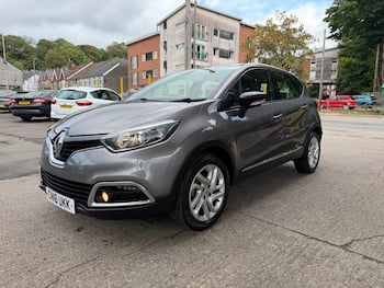 Used Renault Captur 2016 for sale - 79641100: Photo