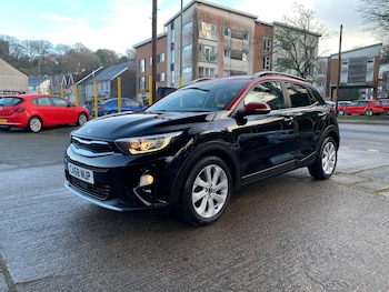 Used Kia Stonic 2018 for sale - 77175185: Photo