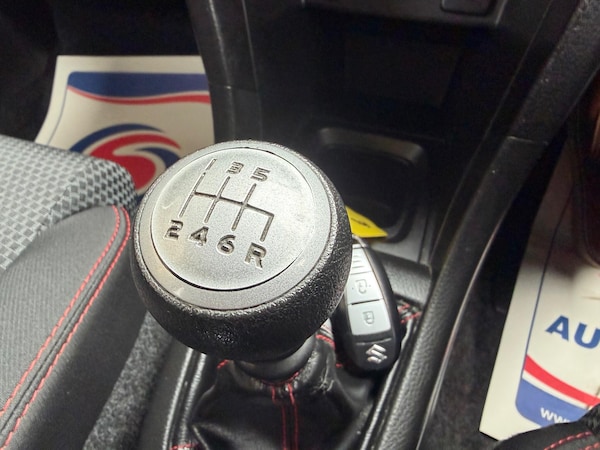 Used Suzuki Swift 2014 for sale - 76226380: Photo 20