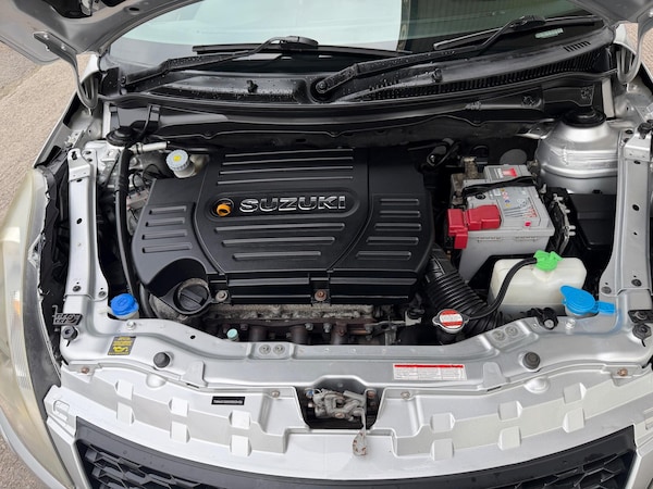 Used Suzuki Swift 2014 for sale - 76226380: Photo 25