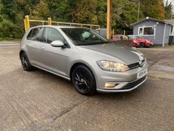 Used Volkswagen Golf 2019 for sale - 76377627: Photo