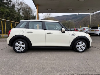 Used MINI Hatch 2016 for sale - 77641009: Photo