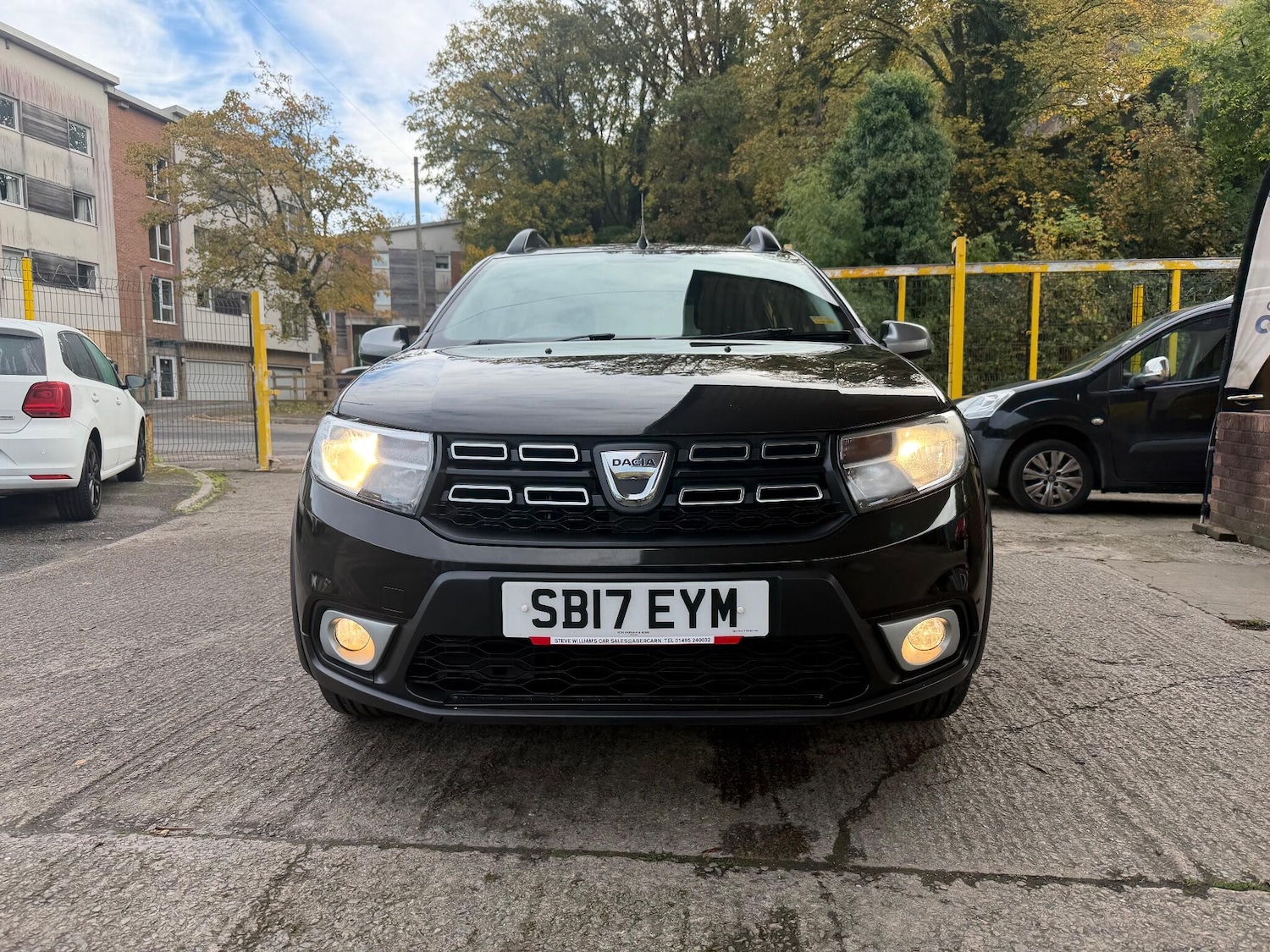 Used Dacia Sandero Stepway 2017 for sale - 76260316: Photo 2