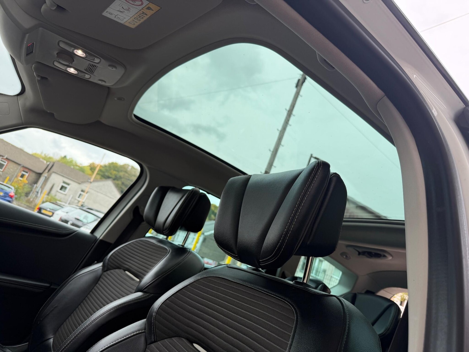 Used Renault Grand Scenic 2017 for sale - 76314930: Photo 12