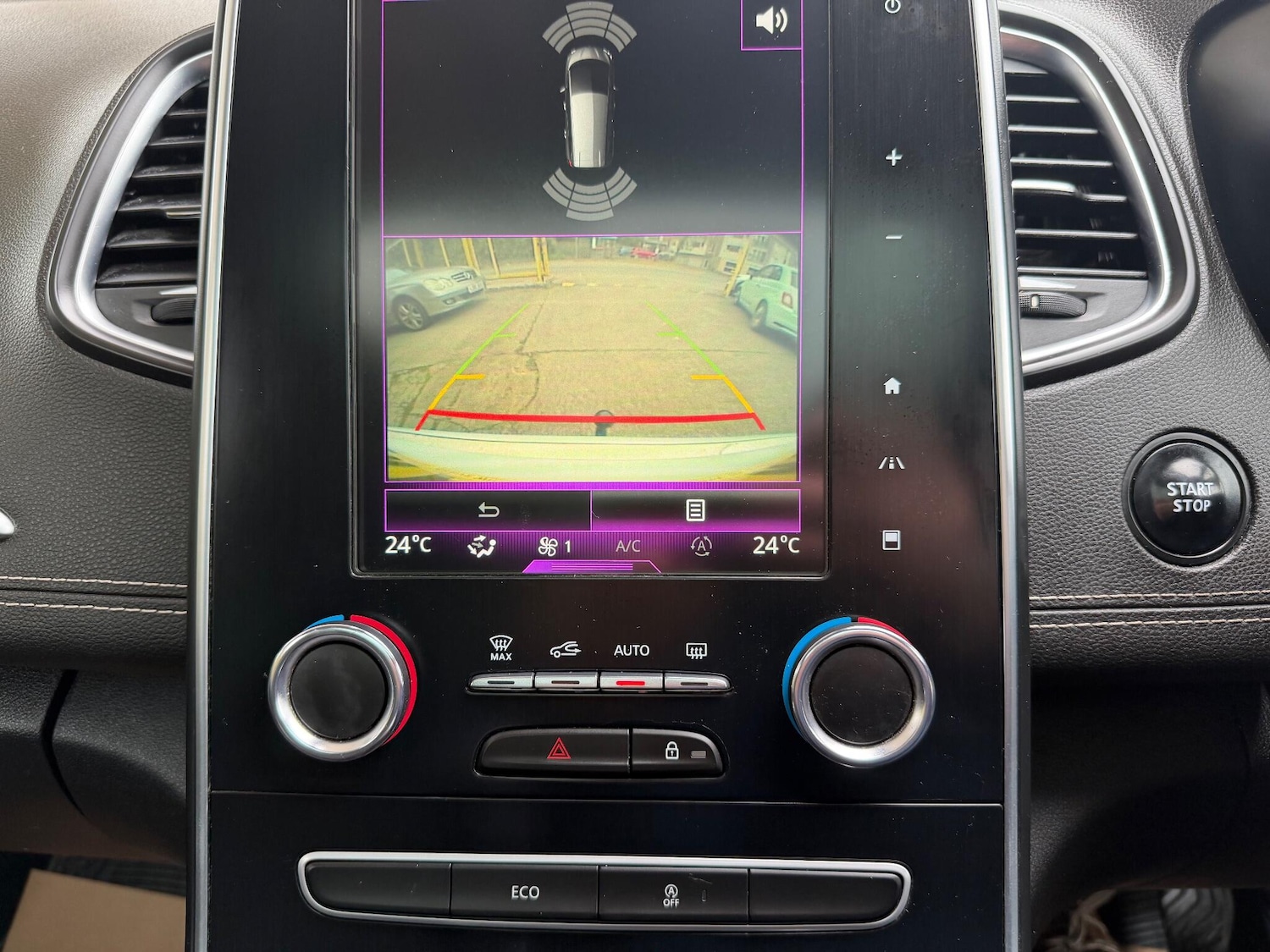 Used Renault Grand Scenic 2017 for sale - 76314930: Photo 17