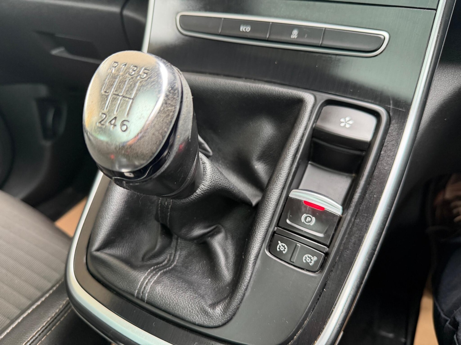 Used Renault Grand Scenic 2017 for sale - 76314930: Photo 19